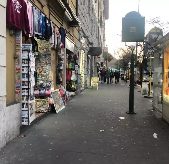 پانسیون Zeus Inn Una Finestra Sul Vaticano