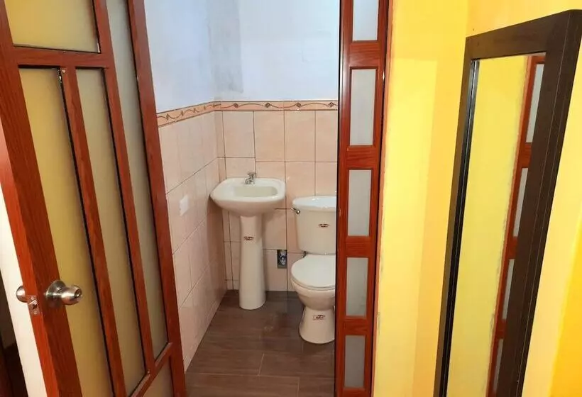 هتل Hospedaje Las Lilas