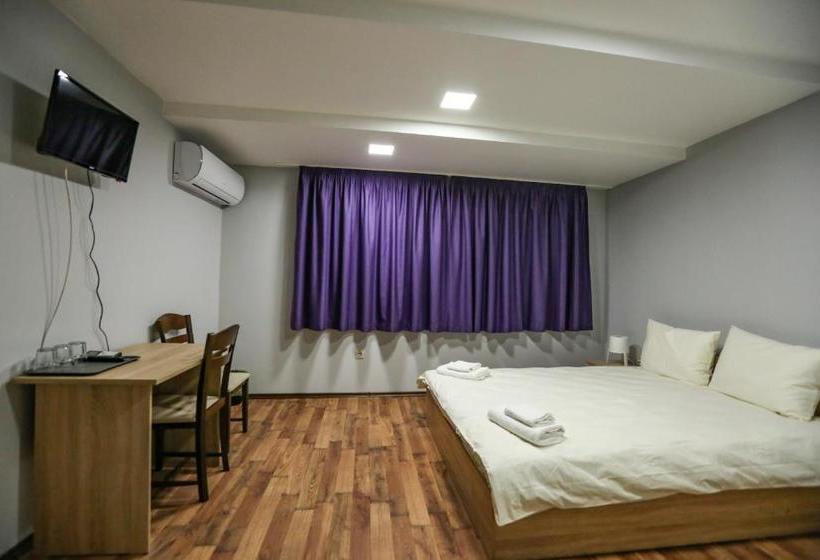 Pension Centralissimo