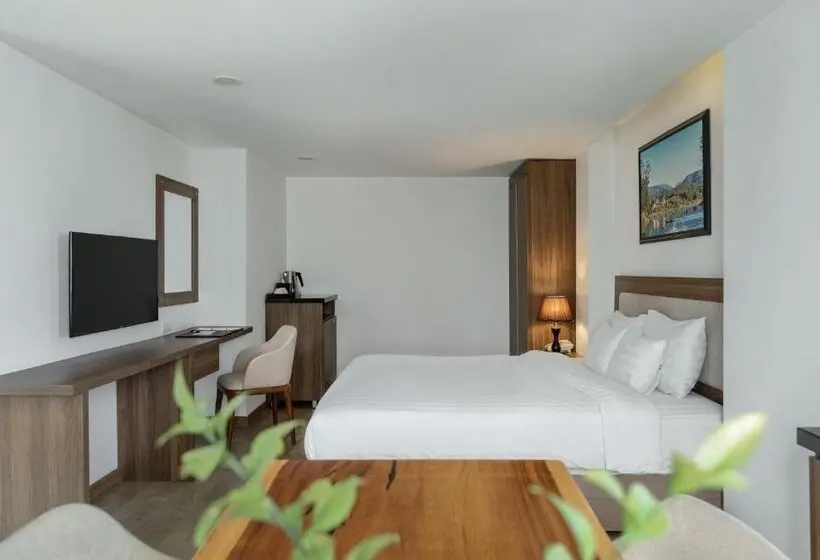 هتل Celine Express   Q Dalat