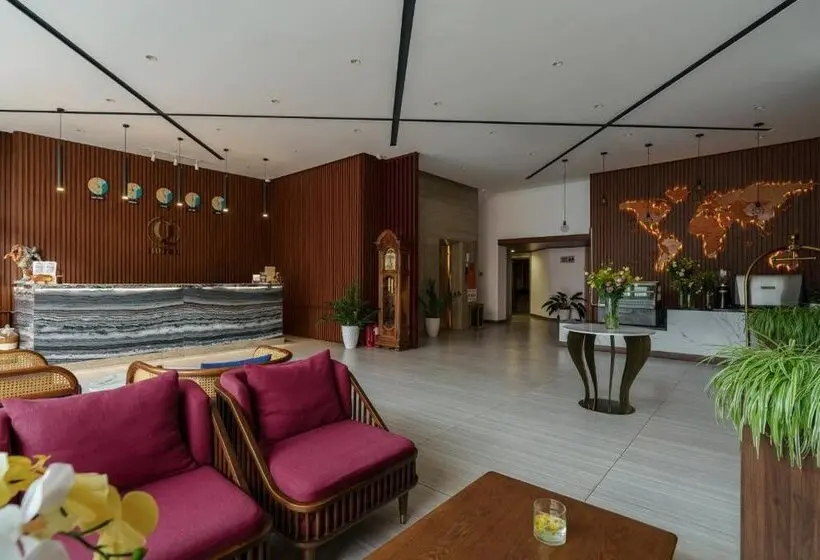 هتل Celine Express   Q Dalat