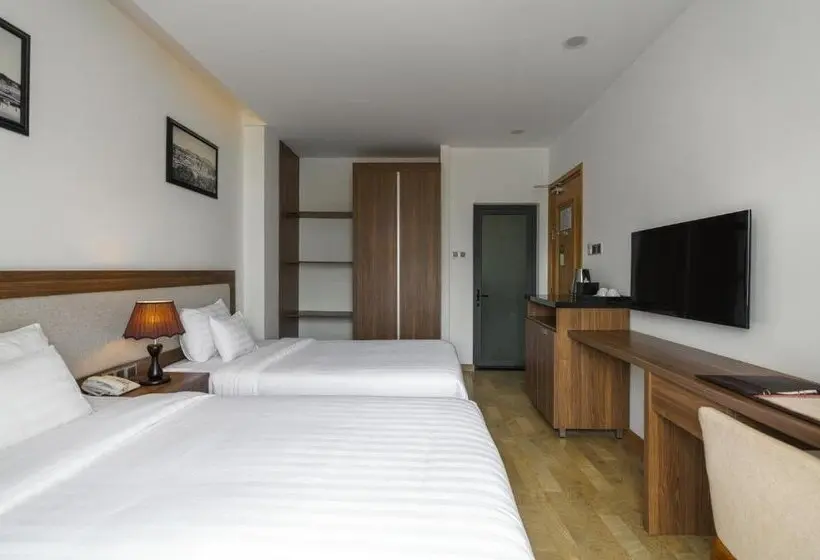 هتل Celine Express   Q Dalat