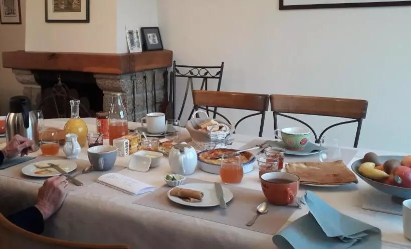 Aamiaismajoitus (B&B) A L'ombre Des Pommiers