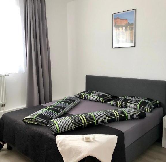 ペンション Haus Estrella