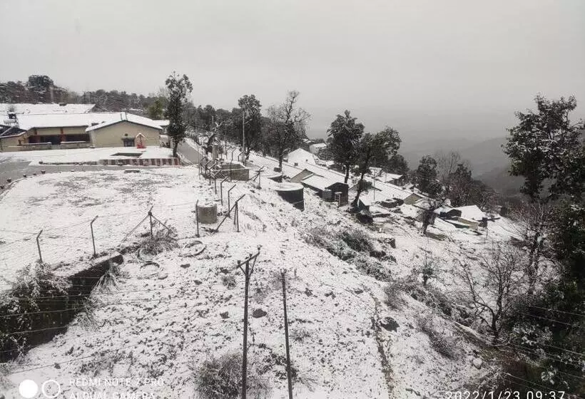 ペンション The Himalayas Guest House
