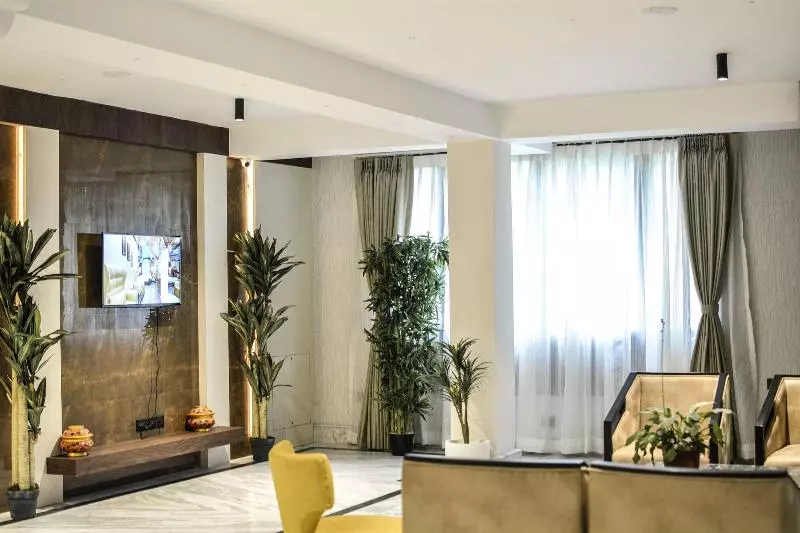 Udaan Olive Hotel & Spa Pelling