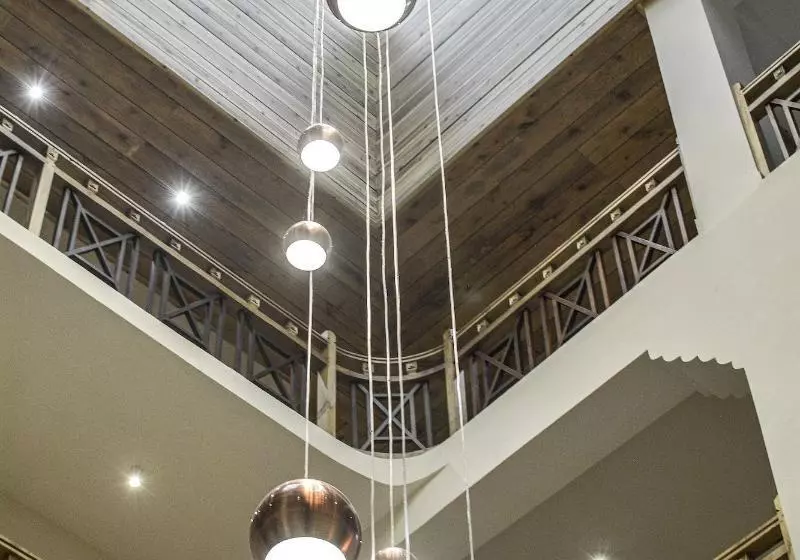 Udaan Olive Hotel & Spa Pelling