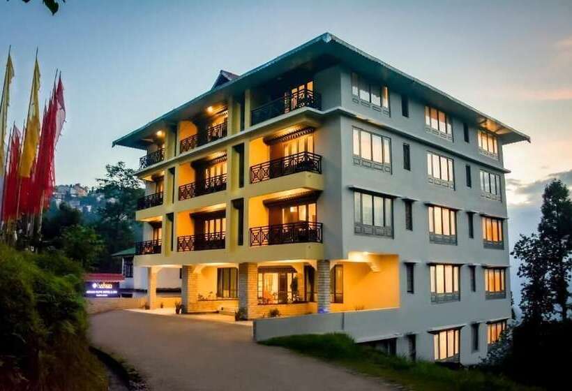 Udaan Olive Hotel & Spa Pelling