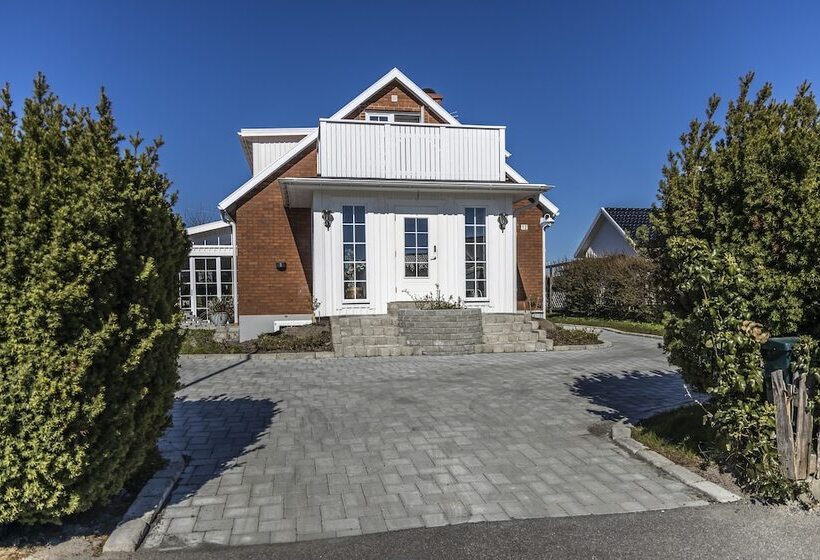 בית מלון כפרי Business Home Club