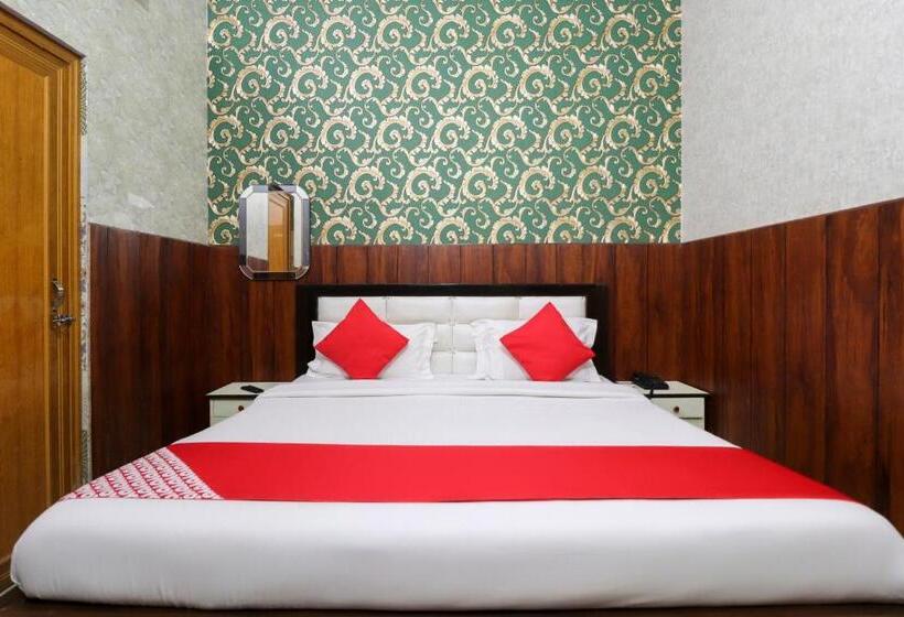 Oyo 35382 Hotel Moon Light