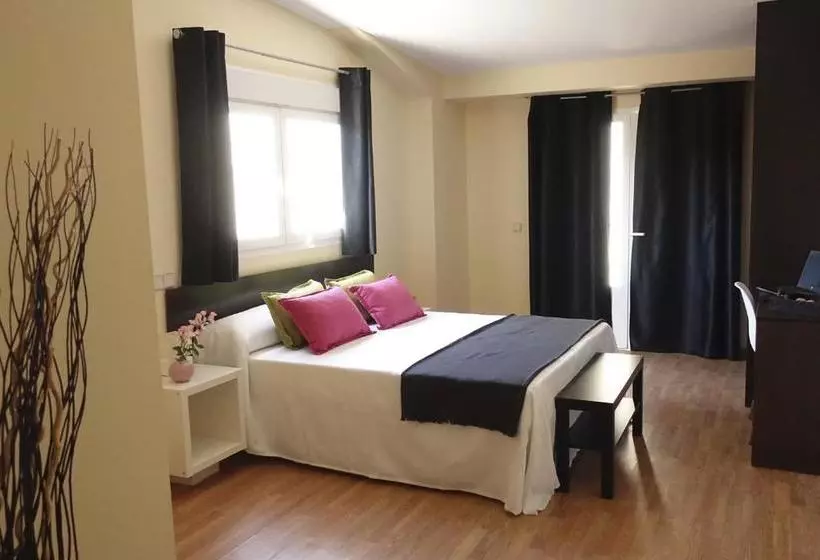 Hotel On Borox