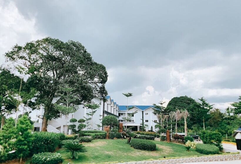 Starview Hotel And Resort