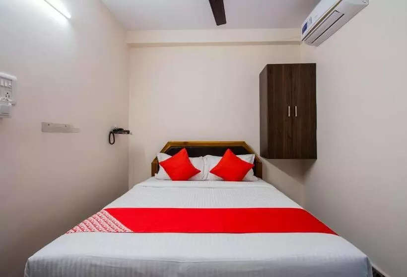 Super Hotel O Adarsh Nagar Near Kavya Hospital