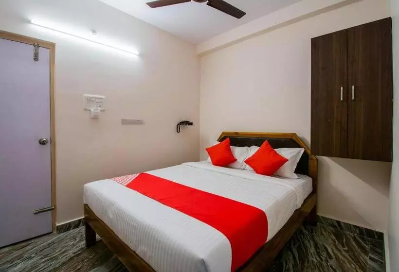 Super Hotel O Adarsh Nagar Near Kavya Hospital