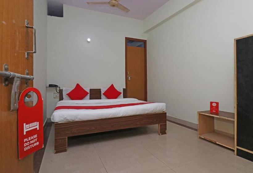 Oyo 30907 Hotel Dwaper Grand