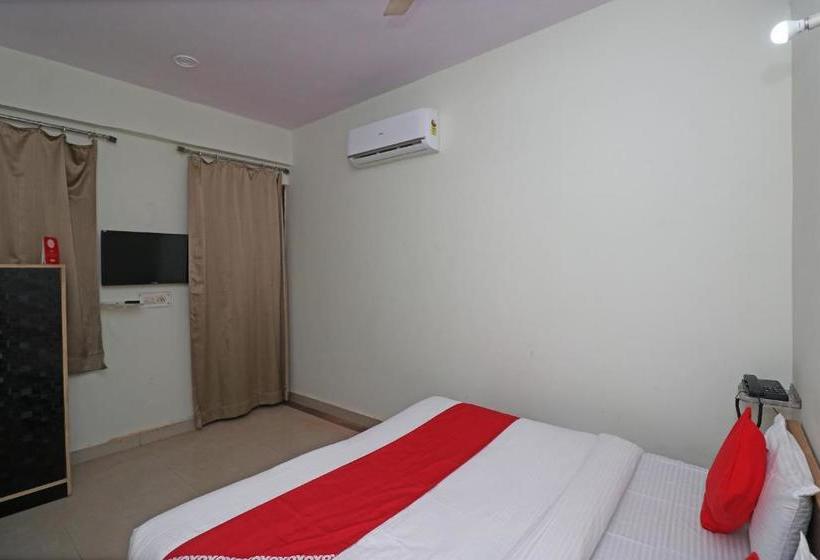 Oyo 30907 Hotel Dwaper Grand