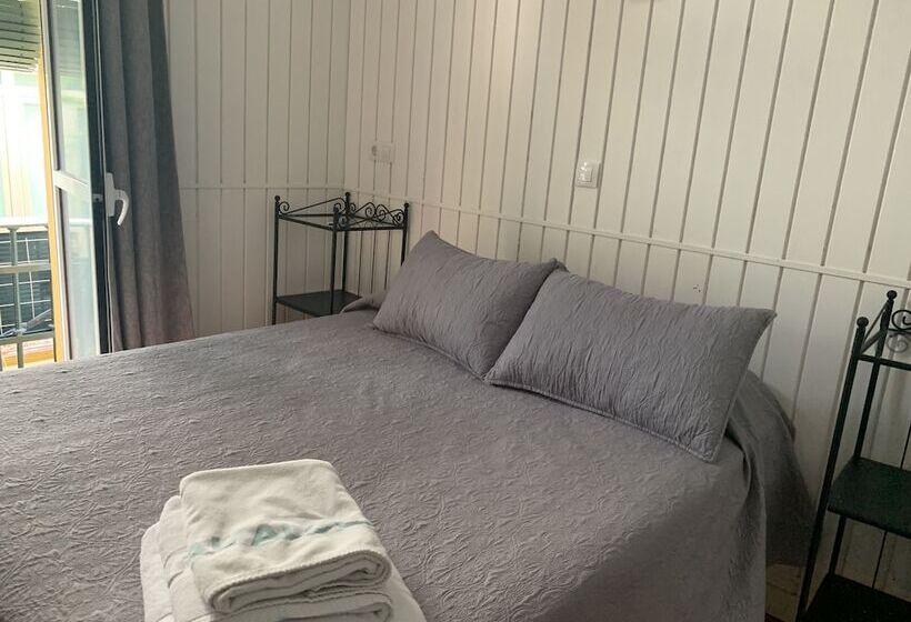 پانسیون Hostal Alcobia