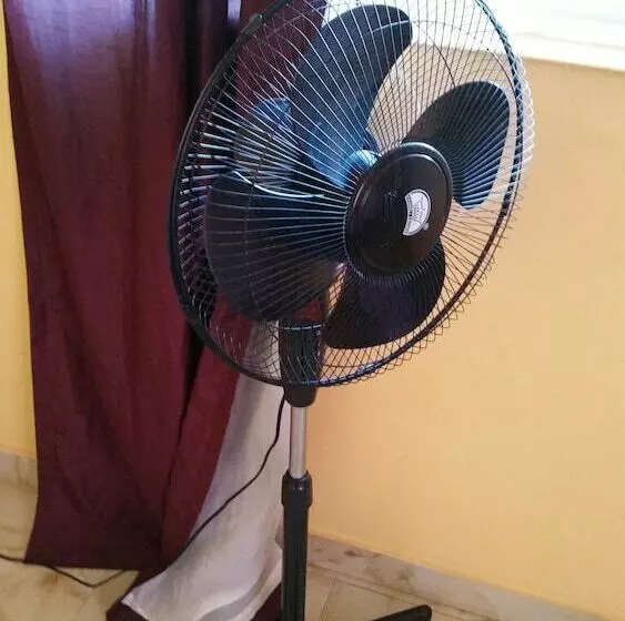 تختخواب و صبحانه Pensão Nossa Lar