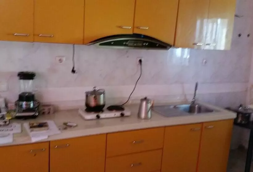 تختخواب و صبحانه Pensão Nossa Lar