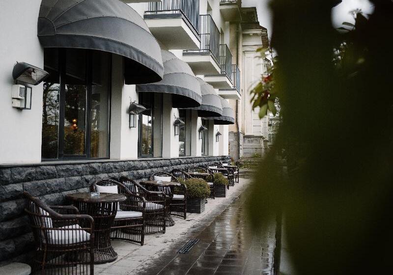 هتل Holiday Inn Telavi, An Ihg