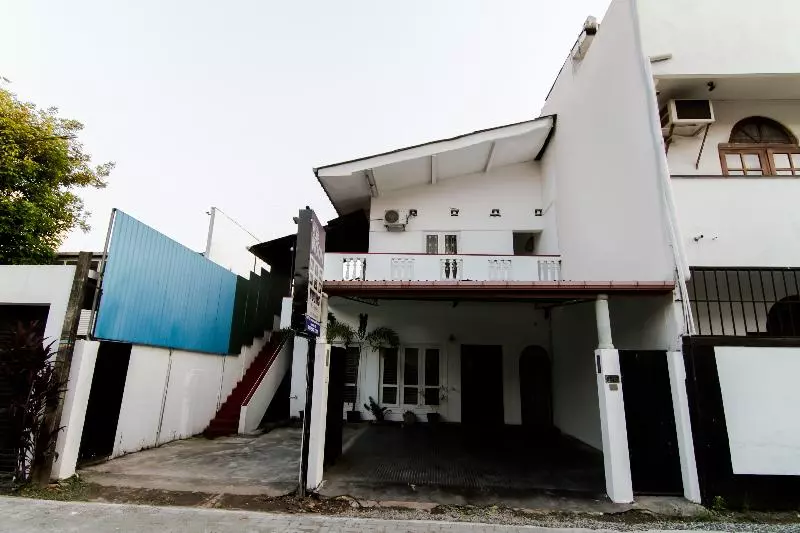 Oyo 123 Hotel Bluemoon