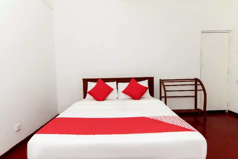 Oyo 123 Hotel Bluemoon