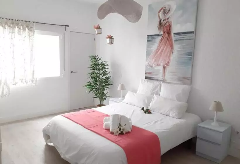 پانسیون Ananda Beach Rooms