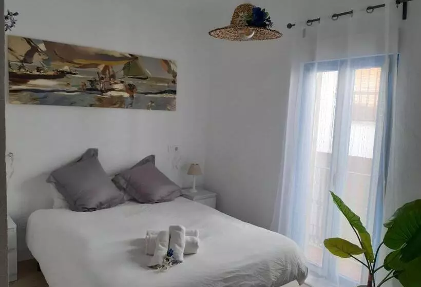 پانسیون Ananda Beach Rooms