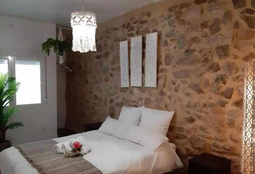 پانسیون Ananda Beach Rooms