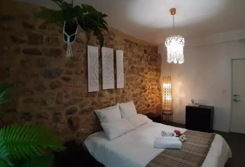پانسیون Ananda Beach Rooms