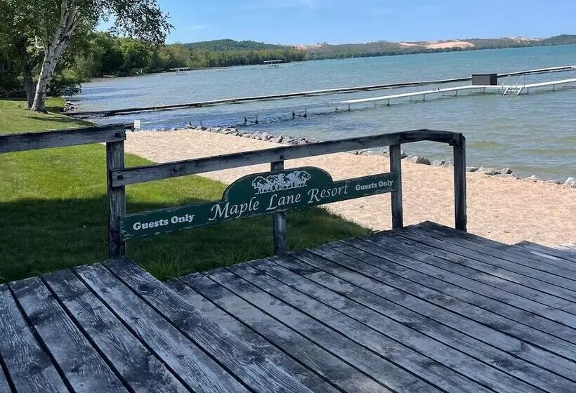 Motelli Maple Lane Empire