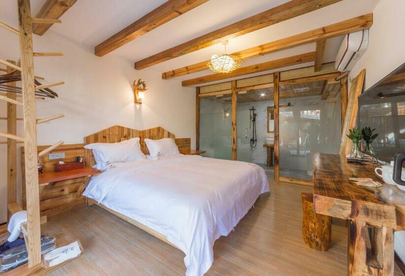 بنسيون Swallow Nest Guesthouse