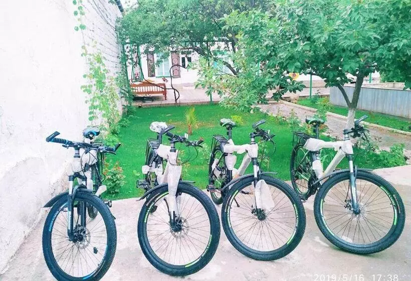 Majatalo World Guest House