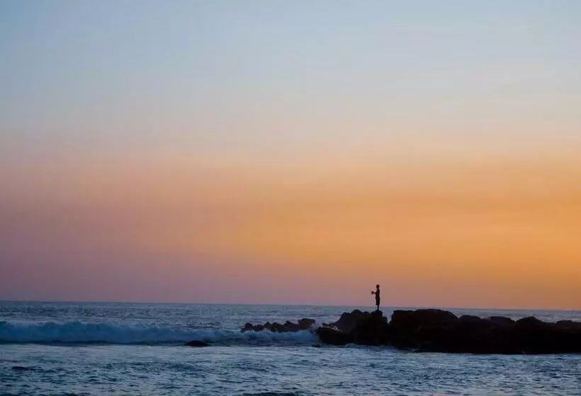 Retkeilymaja Salty Enthusiasts Share House & Villas