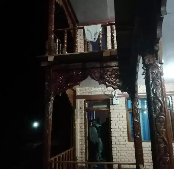 Garhwal Resort, Raithal, Bhatwari, Uttarkashi