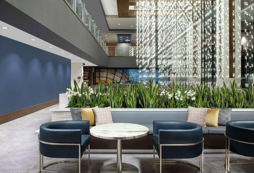 فندق Embassy Suites By Hilton Knoxville Downtown