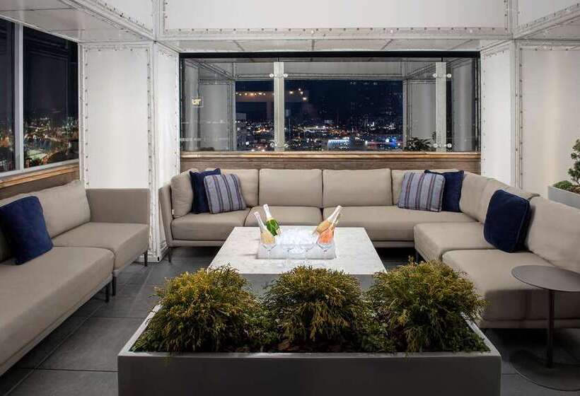 فندق Embassy Suites By Hilton Knoxville Downtown