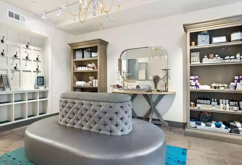 ホテル Embassy Suites By Hilton Knoxville Downtown