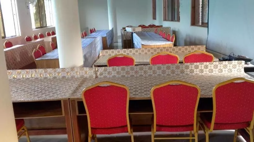 Hôtel Discovery Courts