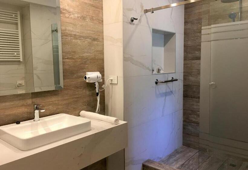 Hotel Portal Del Callvú