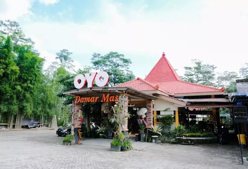 ホテル Reddoorz At Damar Mas Gunung Kelud Kediri