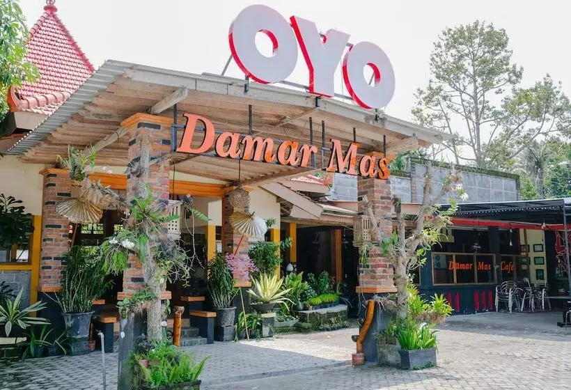 ホテル Reddoorz At Damar Mas Gunung Kelud Kediri