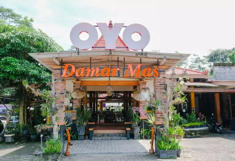 ホテル Reddoorz At Damar Mas Gunung Kelud Kediri