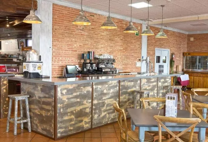 Hotelli Restaurante La Sima