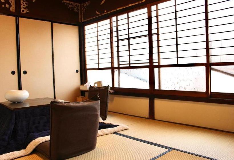 Pensiune Coffee And Stay Momoya