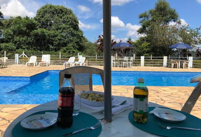 펜션 Chacara Papagaios