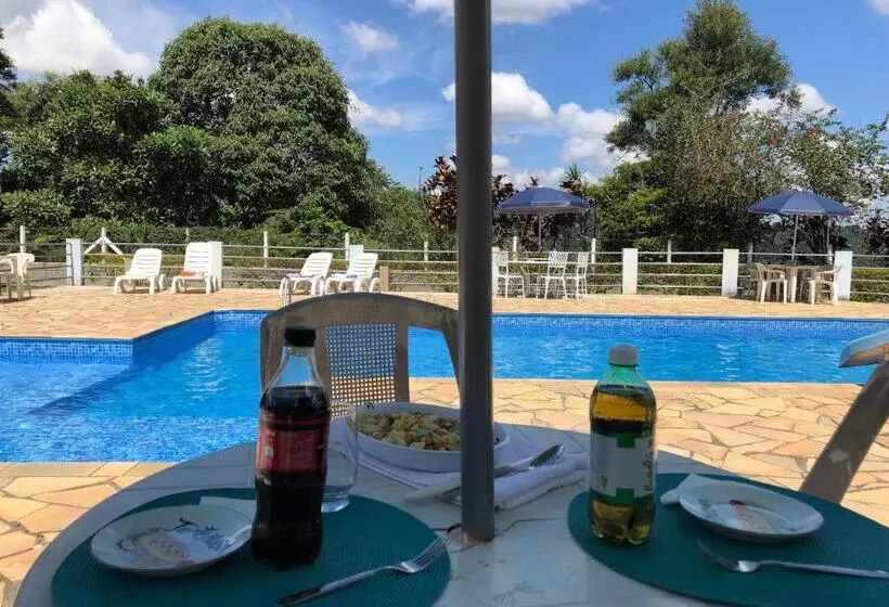 ペンション Chacara Papagaios