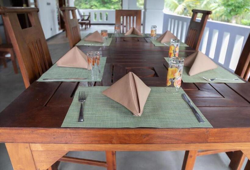 膳宿费 The Green Lagoon Villa