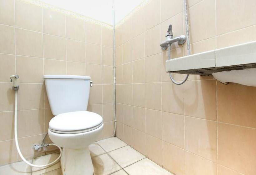 בית מלון כפרי Reddoorz Near Kranggan Tugu Jogja