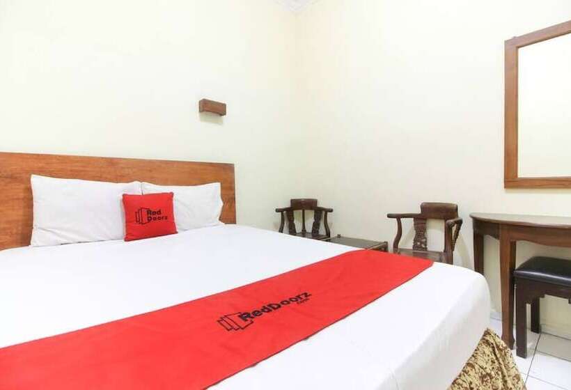 בית מלון כפרי Reddoorz Near Kranggan Tugu Jogja